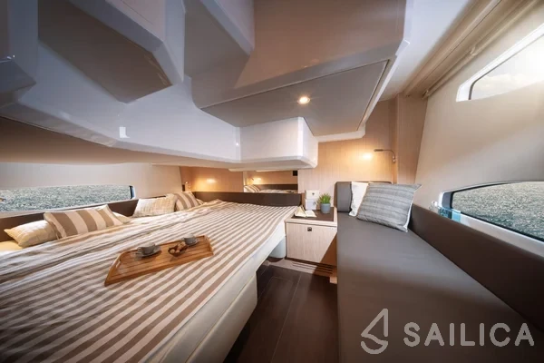 Bavaria SR36HT - Yacht Charter Sailica