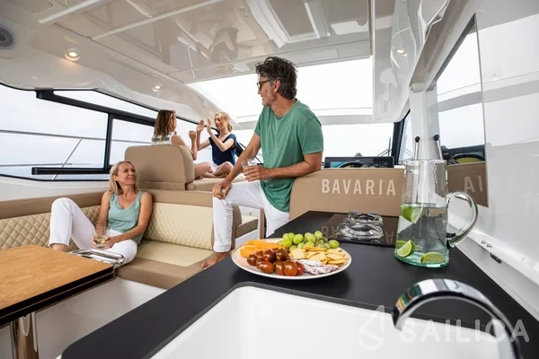Bavaria SR36HT - Yacht Charter Sailica