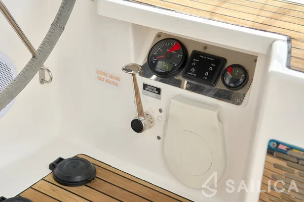 Bavaria 37 Cruiser - Yacht Charter Sailica