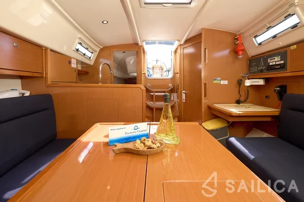 Bavaria 37 Cruiser - Yacht Charter Sailica