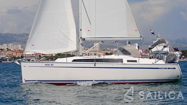 Bavaria 34 Cruiser - Yacht Charter Sailica