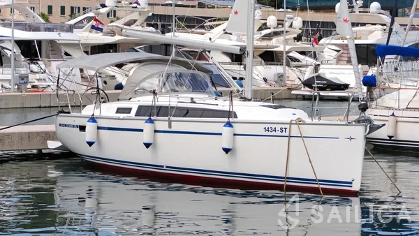 Bavaria 34 Cruiser - Yacht Charter Sailica