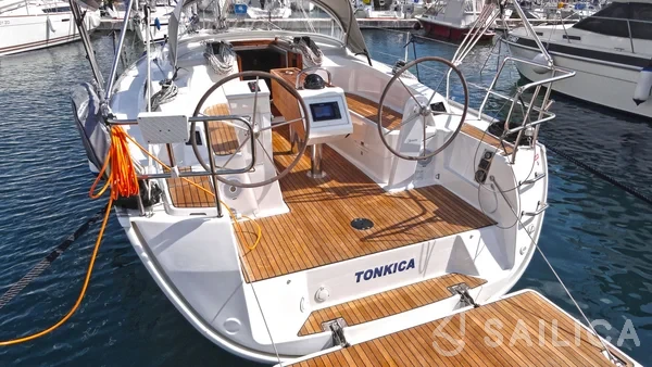 Bavaria 34 Cruiser - Yacht Charter Sailica