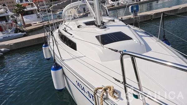 Bavaria 34 Cruiser - Yacht Charter Sailica
