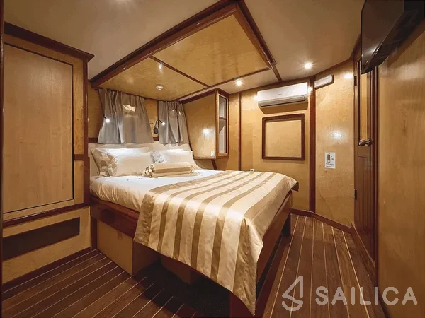 Gulet - Yacht Charter Sailica