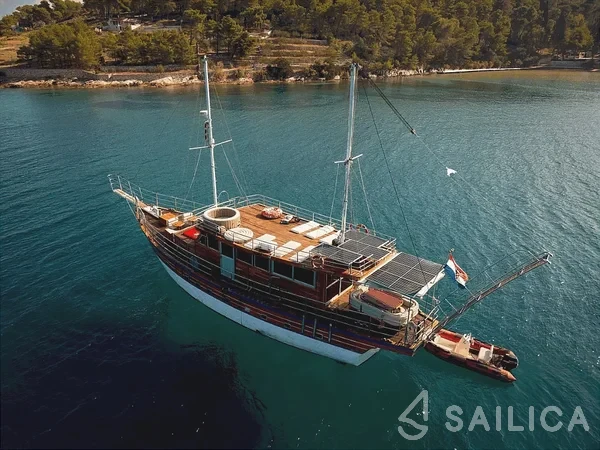 Gulet - Yacht Charter Sailica