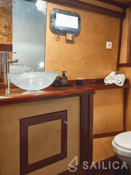 Gulet - Yacht Charter Sailica