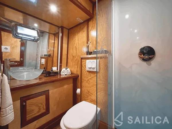 Gulet - Yacht Charter Sailica