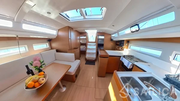 Sun Odyssey 440 - Yacht Charter Sailica