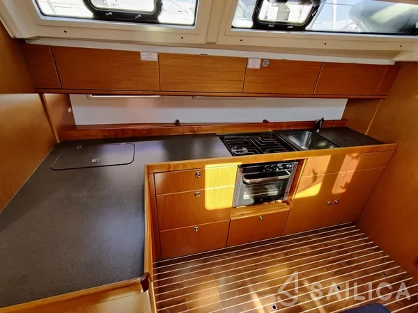 Bavaria 46 Cruiser - Yacht Charter Sailica