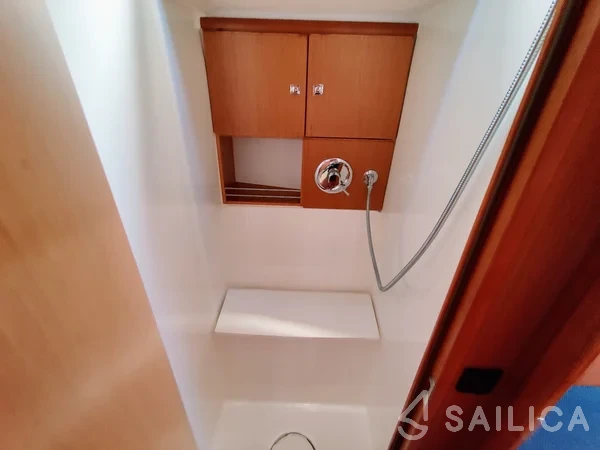 Bavaria 46 Cruiser - Yacht Charter Sailica