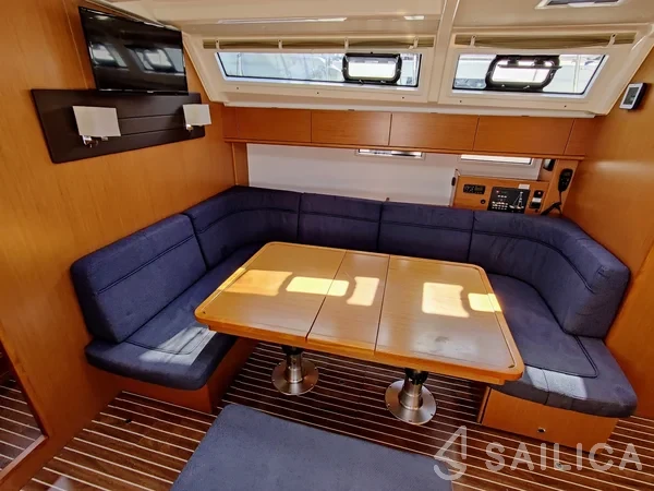 Bavaria 46 Cruiser - Yacht Charter Sailica