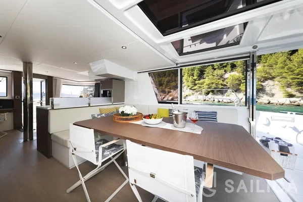 Bali 4.8  - Yacht Charter Sailica