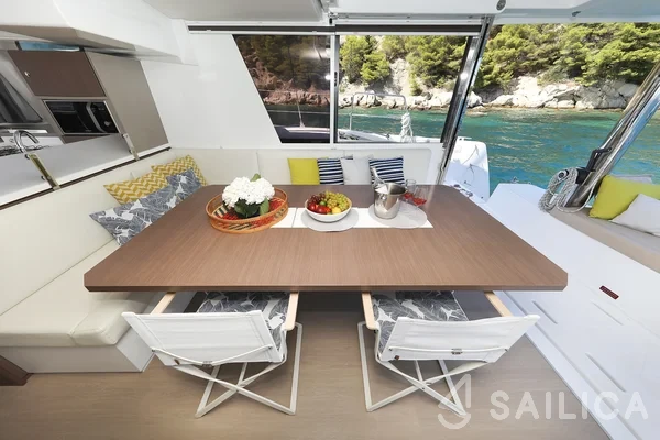 Bali 4.8  - Yacht Charter Sailica