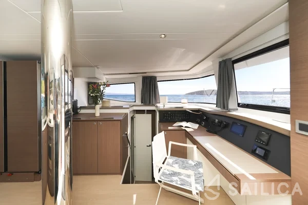 Bali 4.8  - Yacht Charter Sailica