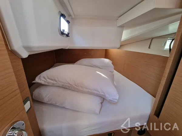Sun Odyssey 440 - Yacht Charter Sailica