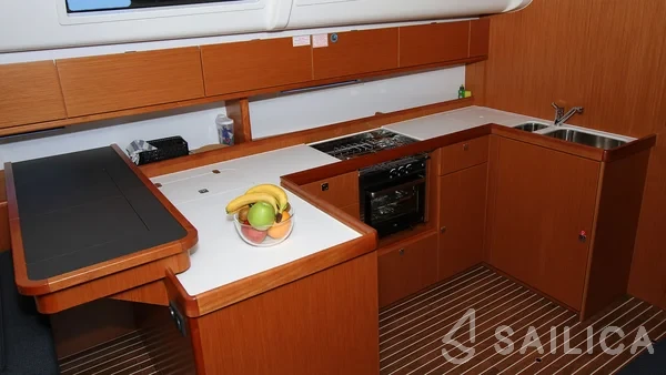 Bavaria 51 Cruiser - Yacht Charter Sailica