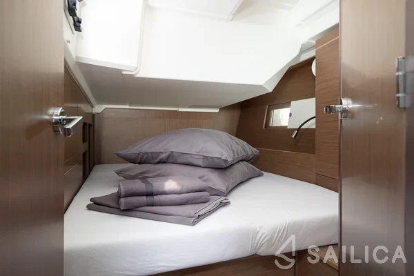 Oceanis 46.1 - Yacht Charter Sailica