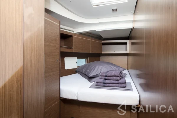 Oceanis 46.1 - Yacht Charter Sailica