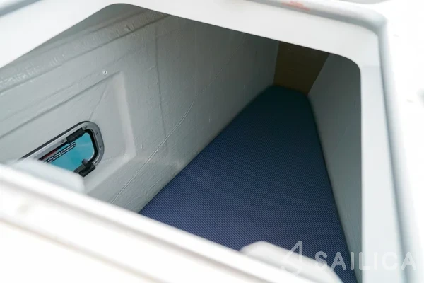 Lagoon 42 - Yacht Charter Sailica