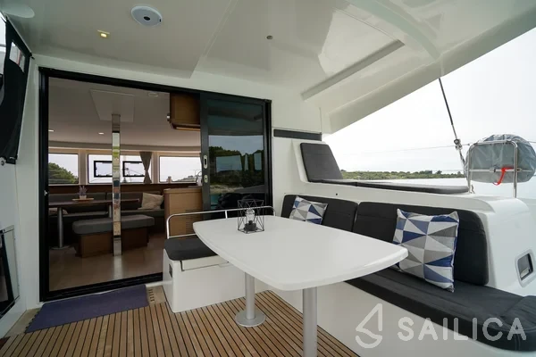 Lagoon 42 - Yacht Charter Sailica