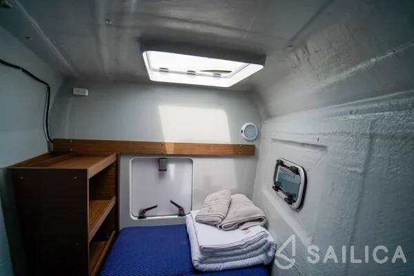 Lagoon 42 - Yacht Charter Sailica