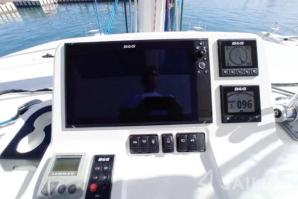 Lagoon 50 - Yacht Charter Sailica