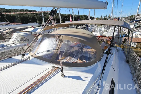 Bavaria 46 Cruiser - Yacht Charter Sailica