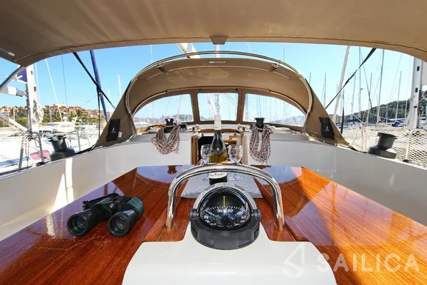 Bavaria 46 Cruiser - Yacht Charter Sailica