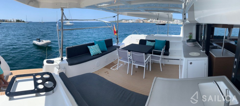 Lagoon 46  - Photo #16 Lagoon 46  - Yacht Charter Sailica