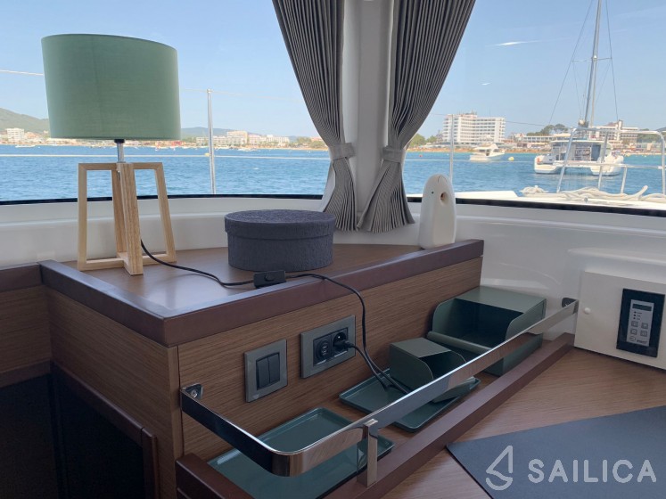Lagoon 46  - Photo #25 Lagoon 46  - Yacht Charter Sailica