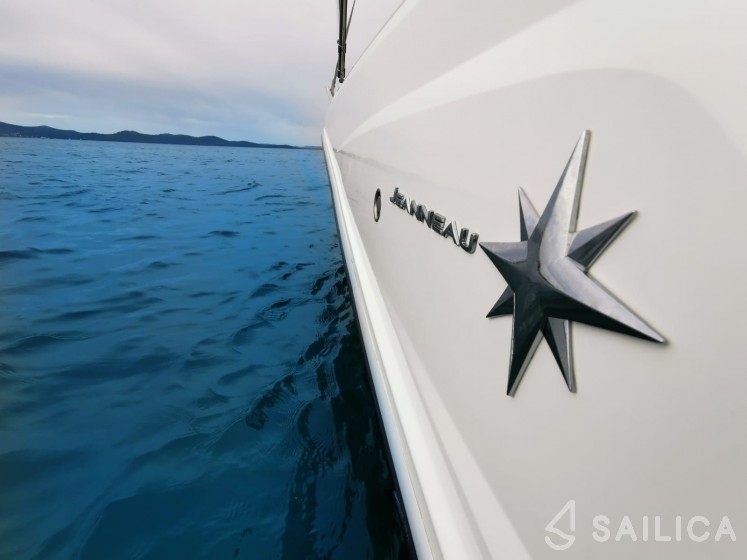 Cap Camarat 650 - Yacht Charter Sailica