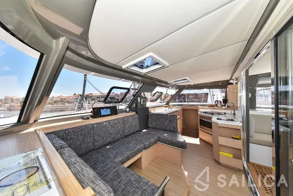 Nautitech 40 open NEW - 4 + 2 cab. - Yacht Charter Sailica