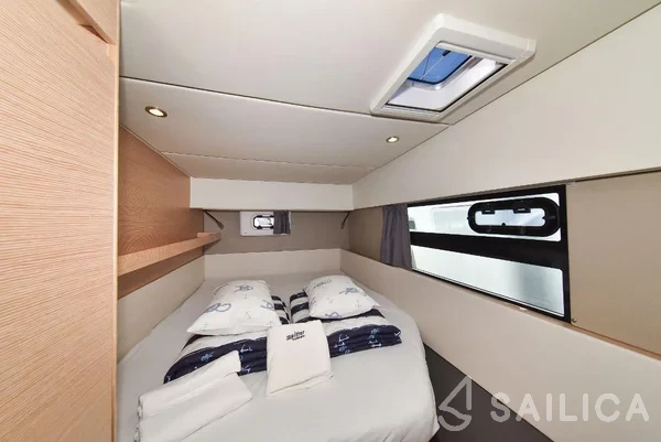 Nautitech 40 open NEW - 4 + 2 cab. - Yacht Charter Sailica