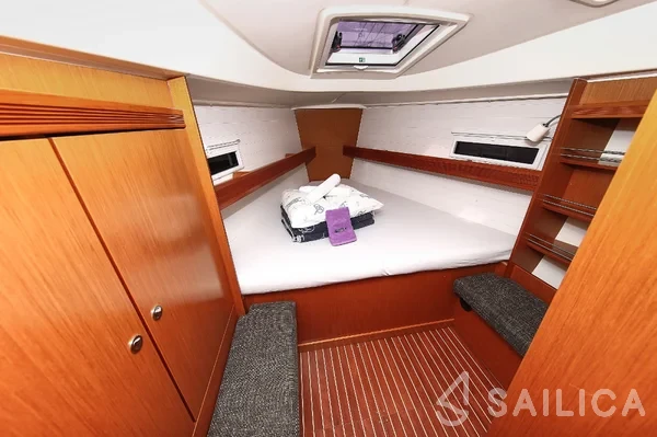 Bavaria 36 Cruiser - Yacht Charter Sailica