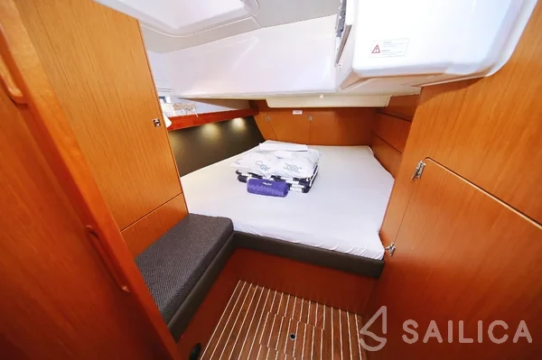 Bavaria 36 Cruiser - Yacht Charter Sailica
