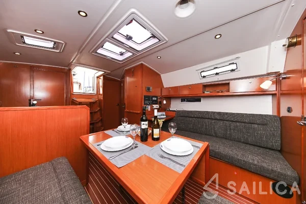 Bavaria 36 Cruiser - Yacht Charter Sailica