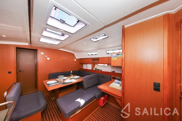 Bavaria 45 Cruiser - Yacht Charter Sailica
