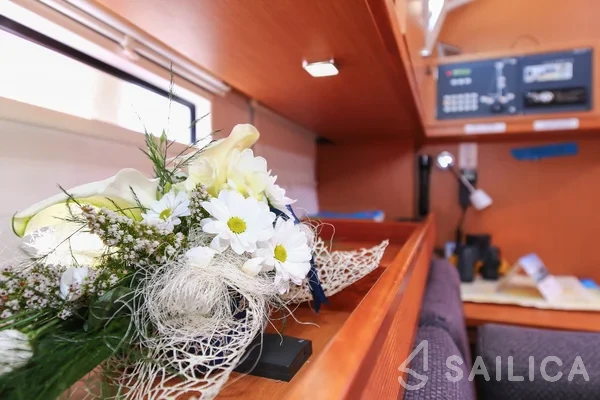 Bavaria 45 Cruiser - Yacht Charter Sailica