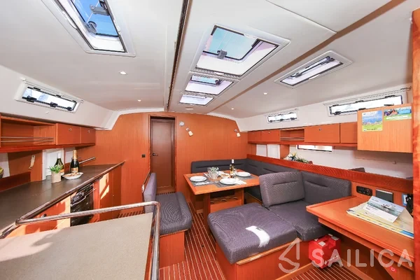 Bavaria 45 Cruiser - Yacht Charter Sailica