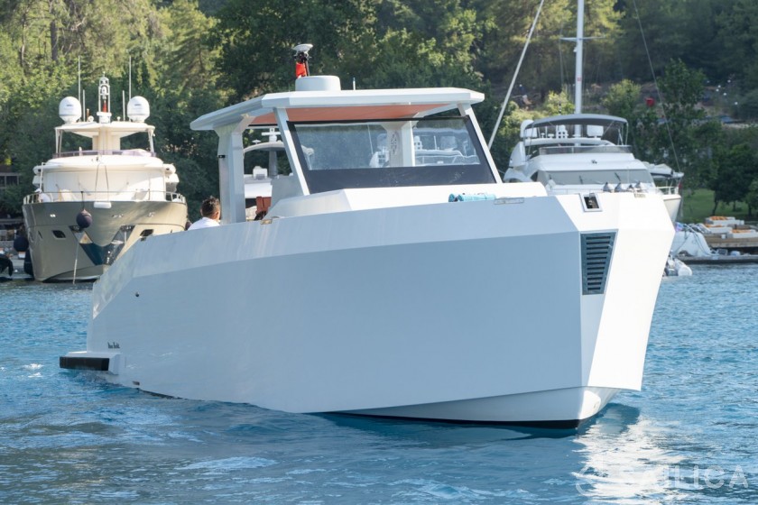 Mazu 42 WA - Yacht Charter Sailica