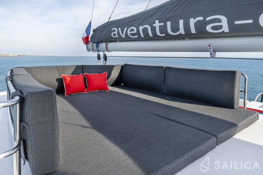 Aventura 37 - Yacht Charter Sailica