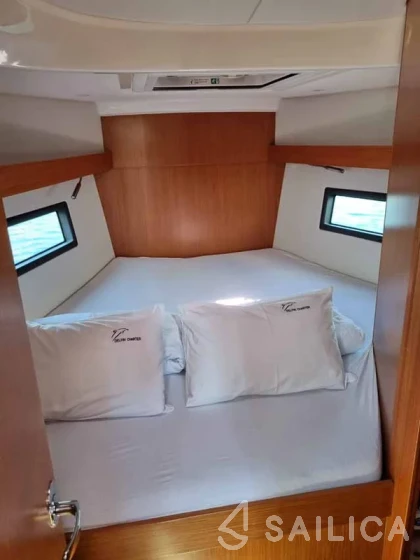 Bavaria C38 - Photo #50 Bavaria C38 - Yacht Charter Sailica