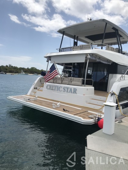 MY 44 - Yacht Charter Sailica