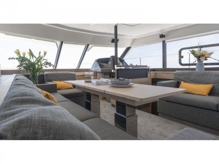 MY 44 - Yacht Charter Sailica
