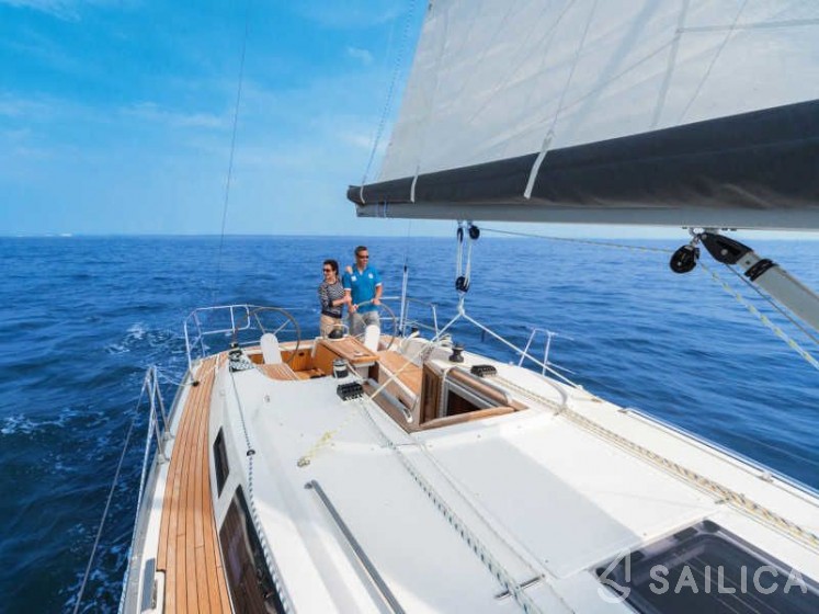Bavaria Sport 34 - Yacht Charter Sailica