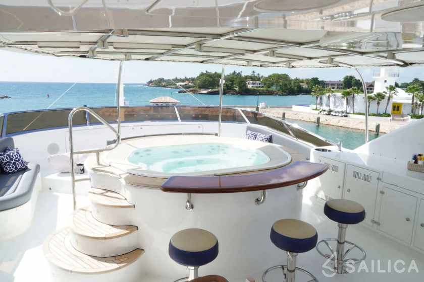 Benetti 120 - Yacht Charter Sailica