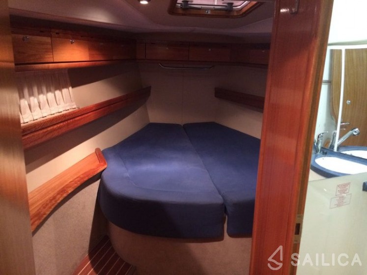 Bavaria C42 - Yacht Charter Sailica