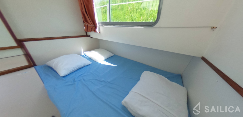 Espade Concept Fly - Yacht Charter Sailica
