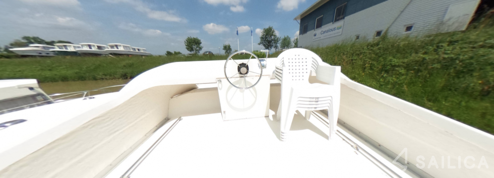 Espade Concept Fly - Yacht Charter Sailica